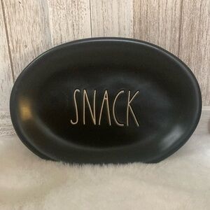 Rae Dunn Snack Oval Plate